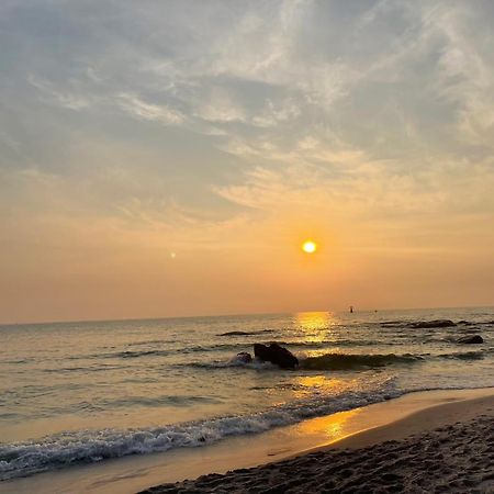 Varietyd-Dayhostel Huahin Екстериор снимка