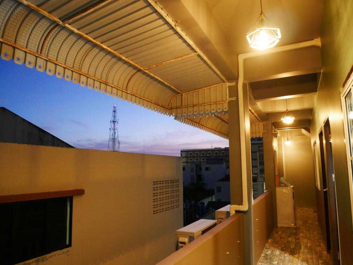 Varietyd-Dayhostel Huahin Екстериор снимка