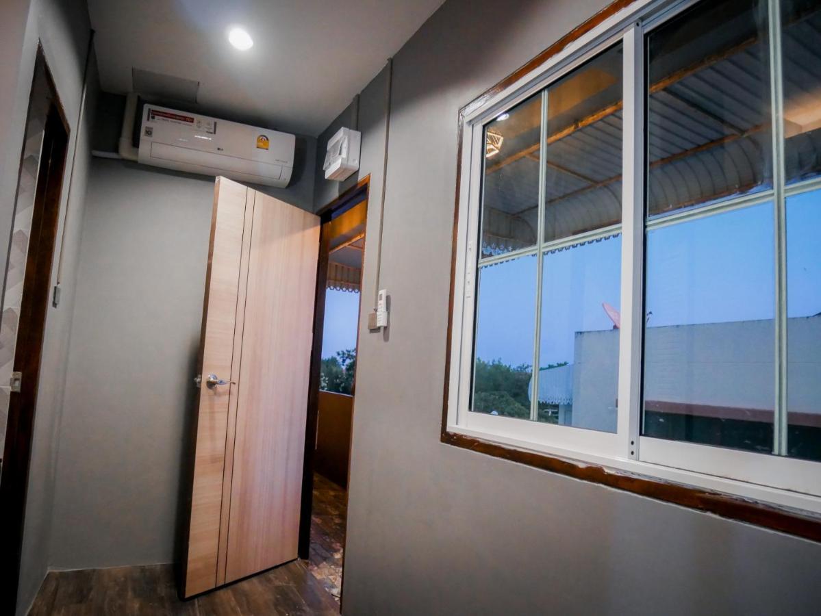 Varietyd-Dayhostel Huahin Екстериор снимка