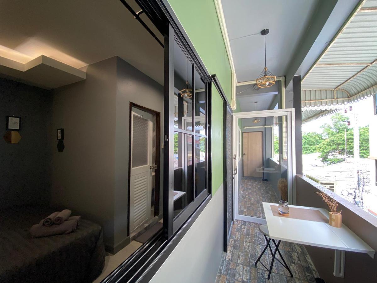 Varietyd-Dayhostel Huahin Екстериор снимка